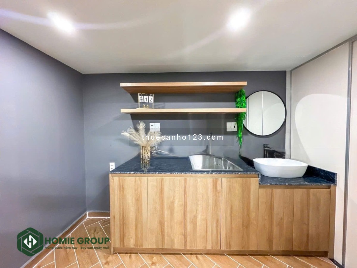 Duplex ban công, full nội thất, trung tâm Quận 7