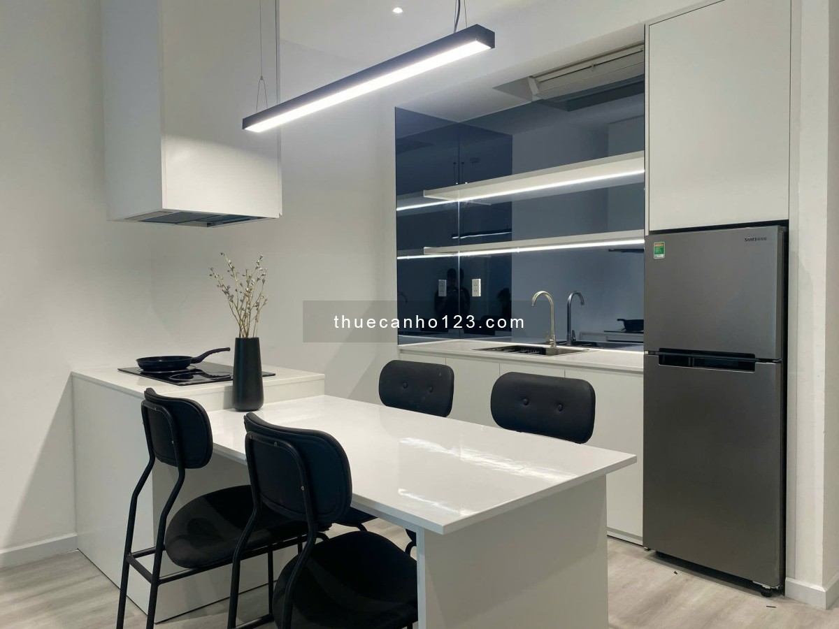 Căn hộ studio full nội thất luxury view kính trực diện Landmark 81 nằm trên trục đường trung tâm SG