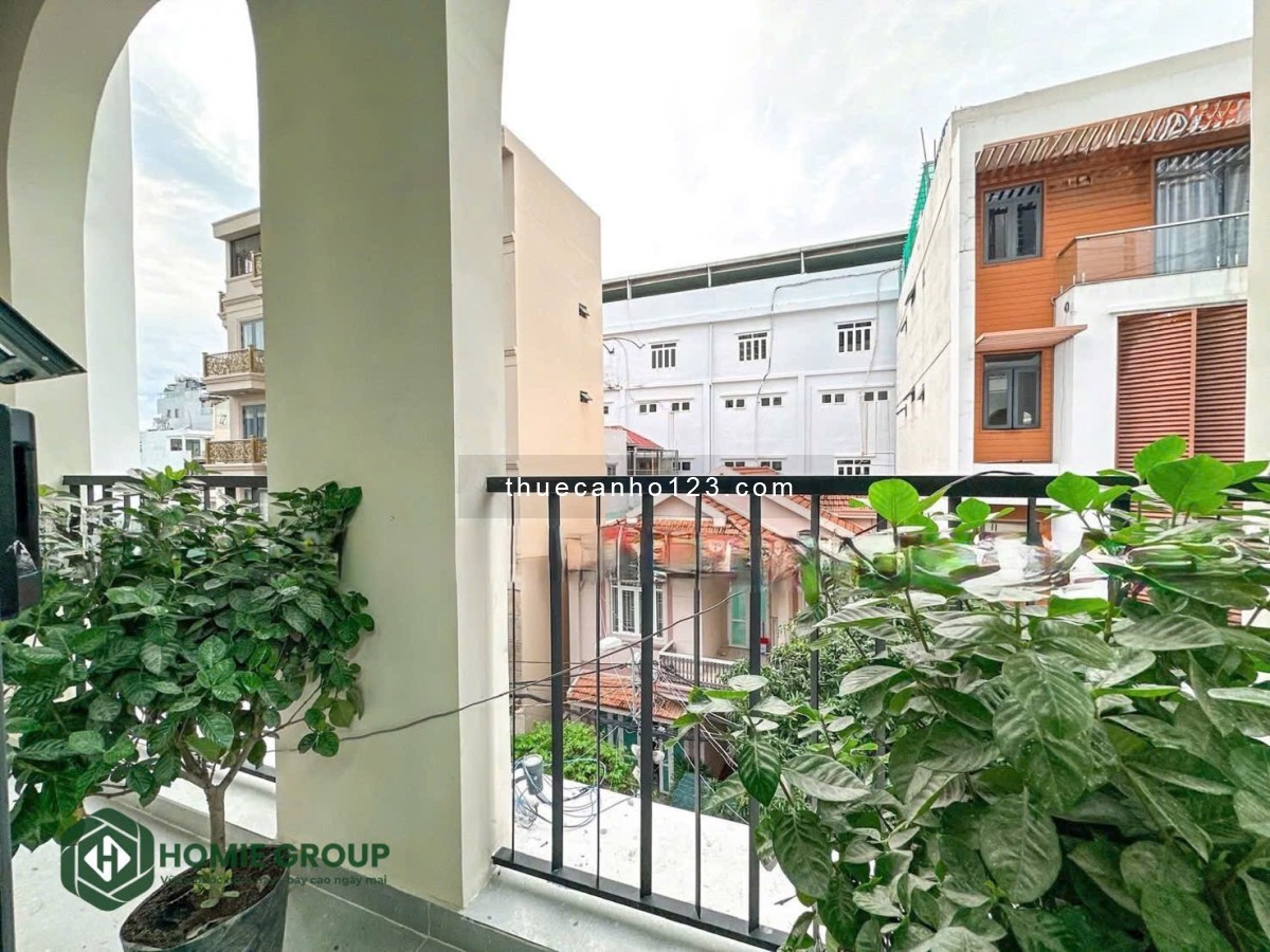 Duplex ban công, full nội thất, trung tâm Quận 7