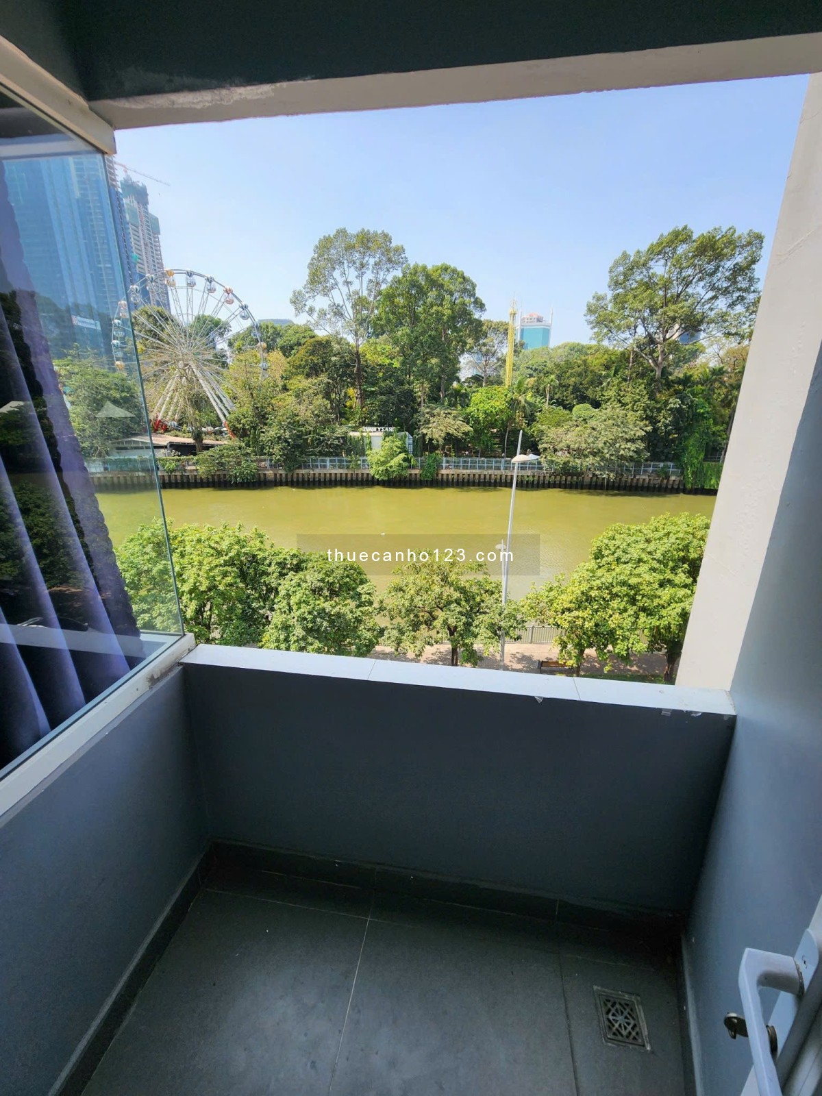 Trống Lại Căn Hộ 1PN Ban Công View Bờ Kè Trường Sa - Full NT Hiện Đại , Khu Dân Cư Yên Tĩnh