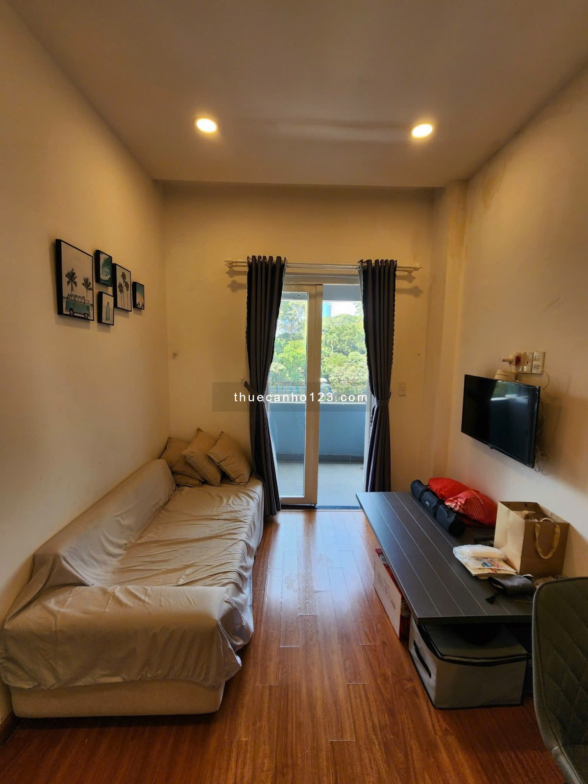 Trống Lại Căn Hộ 1PN Ban Công View Bờ Kè Trường Sa - Full NT Hiện Đại , Khu Dân Cư Yên Tĩnh