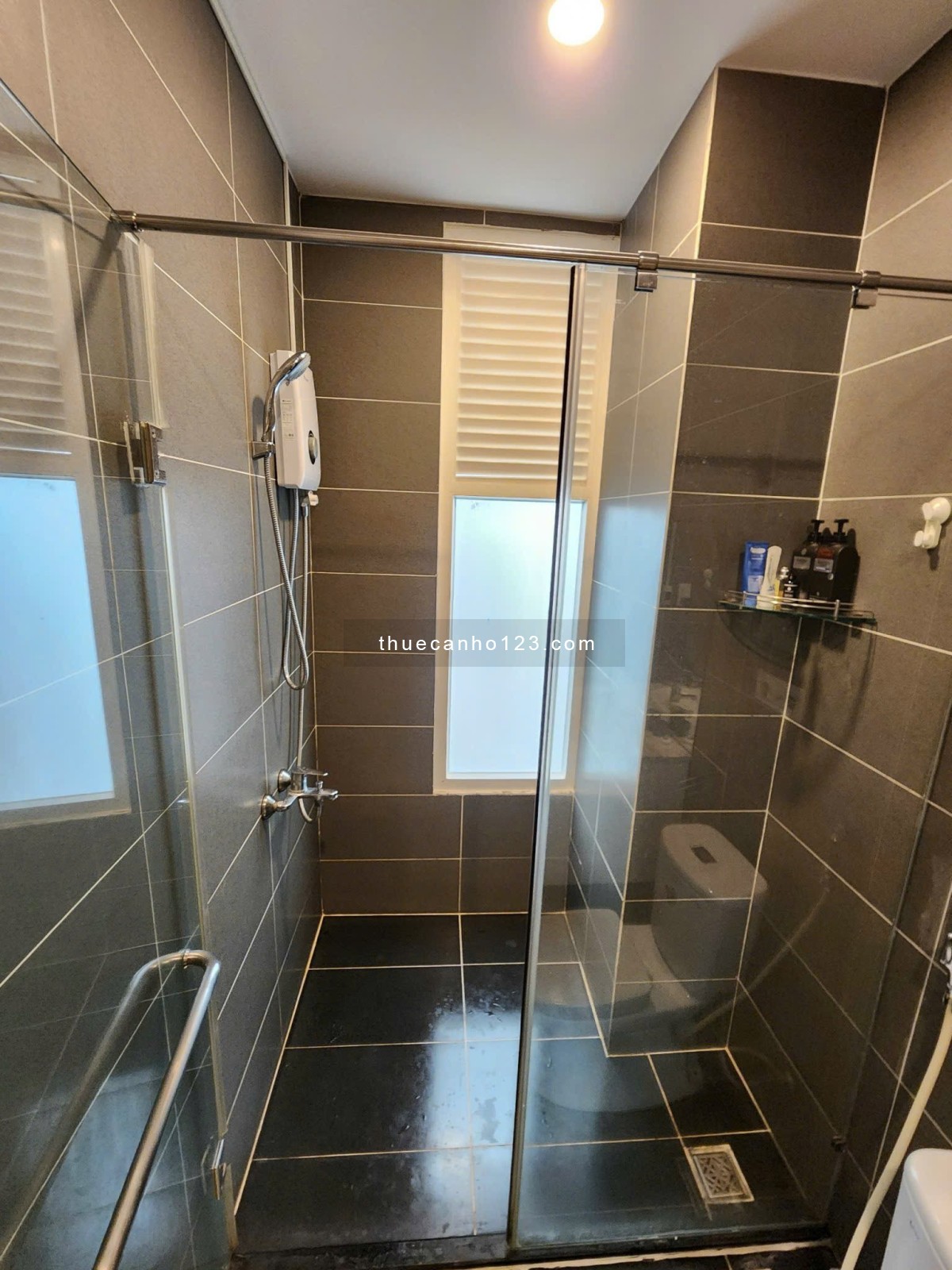 Trống Lại Căn Hộ 1PN Ban Công View Bờ Kè Trường Sa - Full NT Hiện Đại , Khu Dân Cư Yên Tĩnh