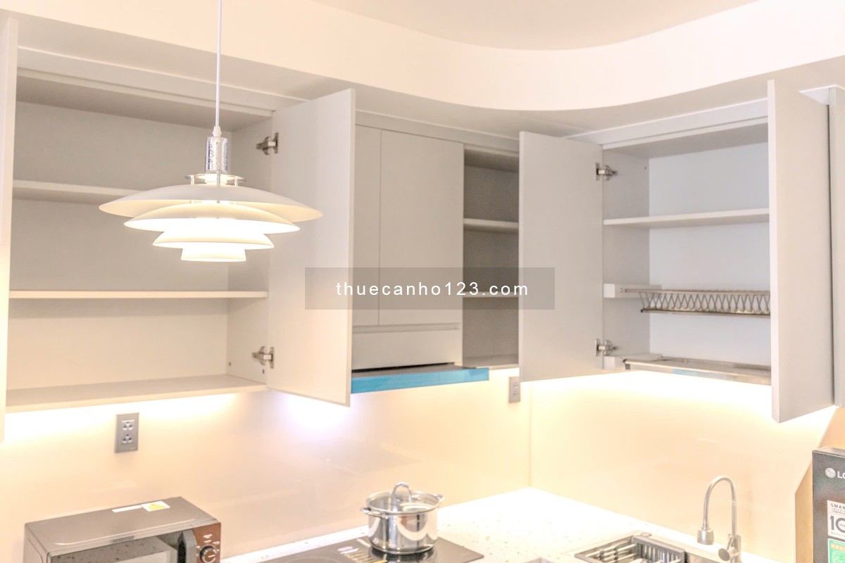 Cho thuê căn hộ hiện đại, sang trọng Q1- 1PN tách bếp -Ban công lớn - gần chợ Bến Thành,cầu Calmette