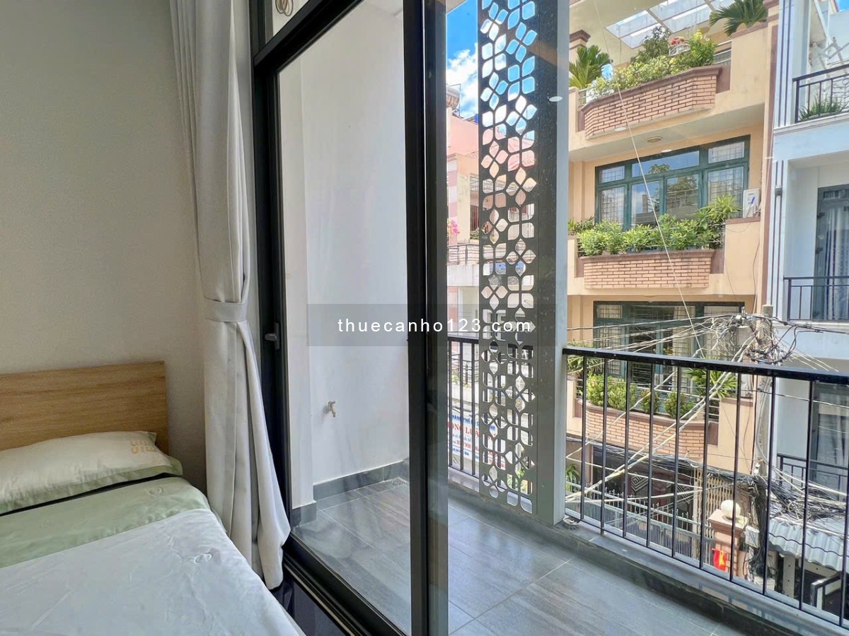 Cho thuê căn hộ studio ban công, bếp riêng Q1 gần CV 23/9, Nguyễn Khắc Nhu, Bùi Viện, CĐ Cao Thắng