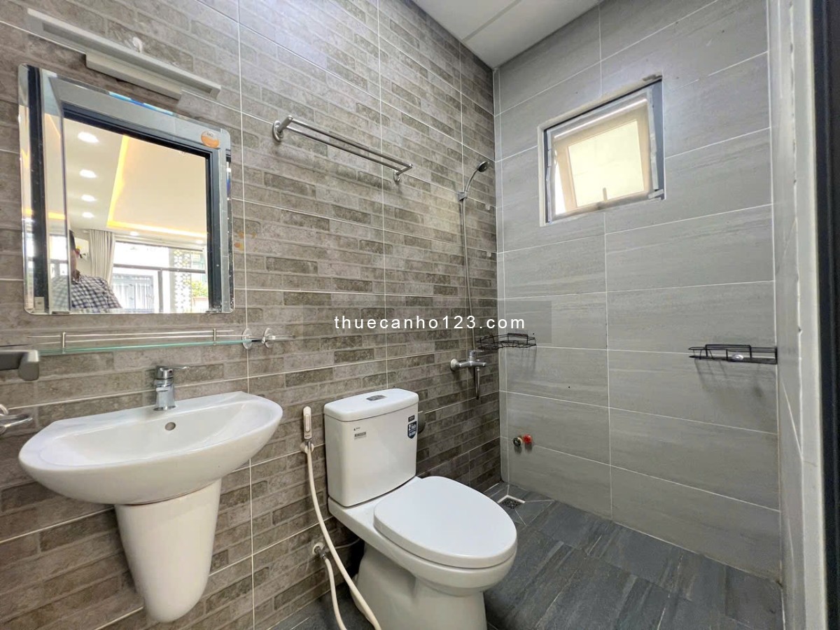 Cho thuê căn hộ studio ban công, bếp riêng Q1 gần CV 23/9, Nguyễn Khắc Nhu, Bùi Viện, CĐ Cao Thắng