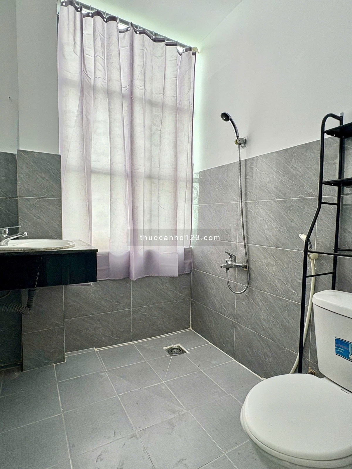 Căn hộ 1PN ban công lớn - tách bếp - máy giặt riêng Trần Quang Khải quận 1.