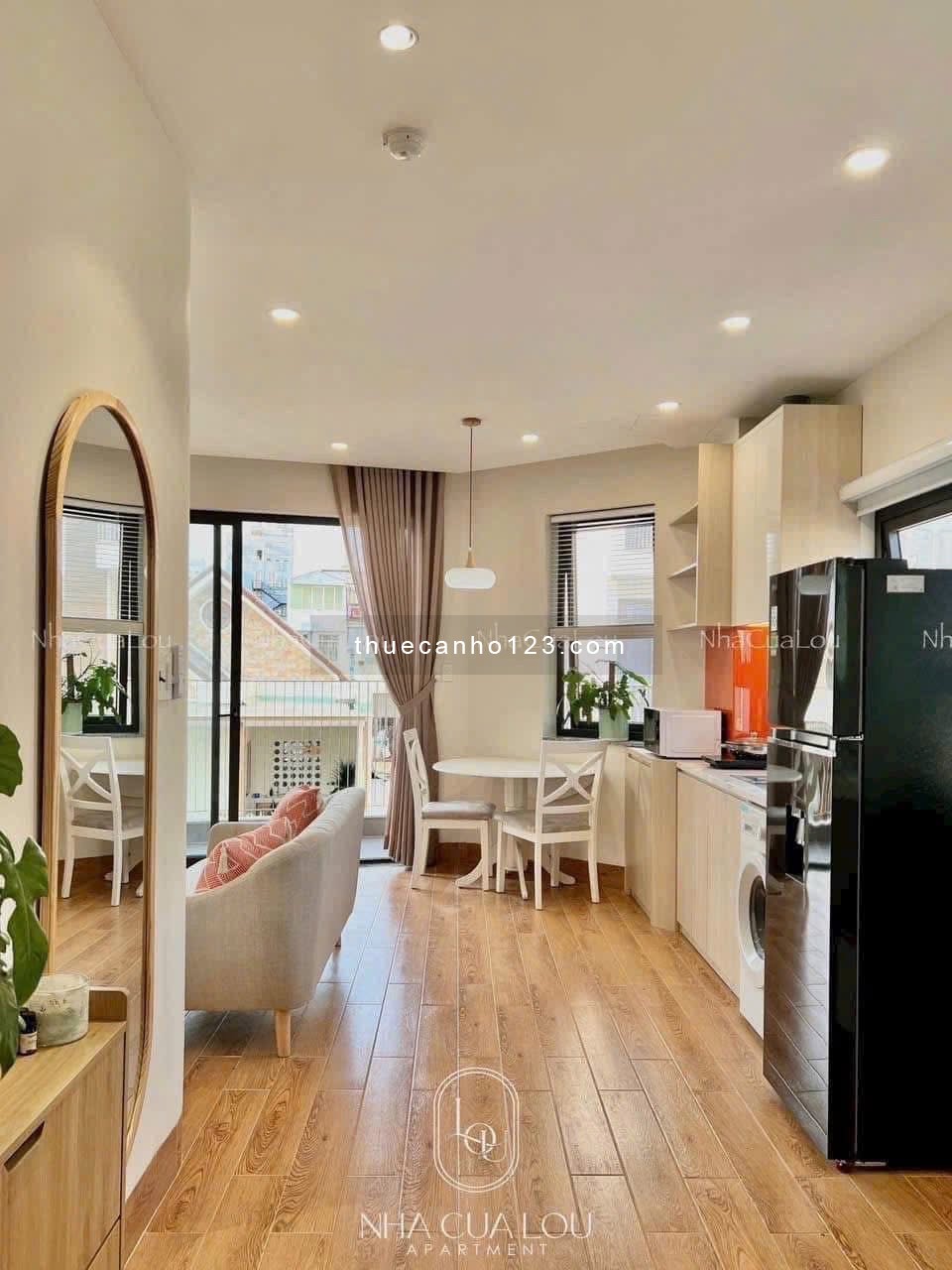 Lâu Rồi Mới Trống Lại Căn 1PN Ban Công Đẹp Mê Li - Full NT Cao Cấp, Nhiều Tiện Ích Xung Quanh