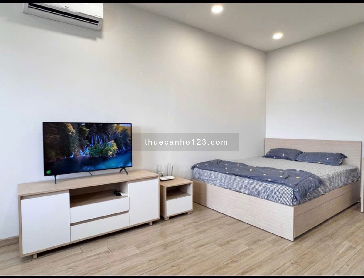 Trống Lại Studio Ban Công Full Nội Thất Hiện Đại, PCCC & An Ninh Đầy Đủ, Gần Hàng Xanh