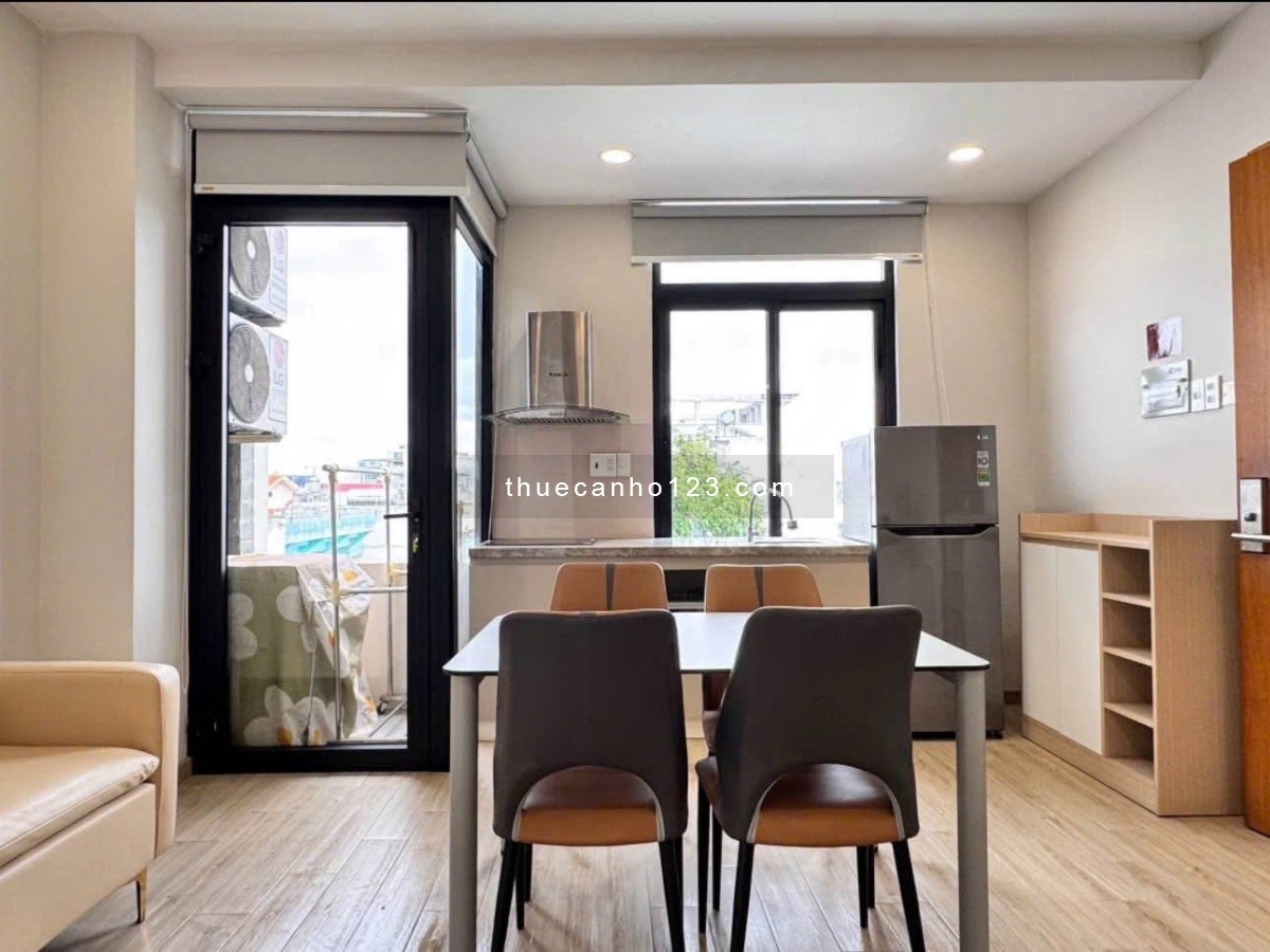 Trống Lại Studio Ban Công Full Nội Thất Hiện Đại, PCCC & An Ninh Đầy Đủ, Gần Hàng Xanh