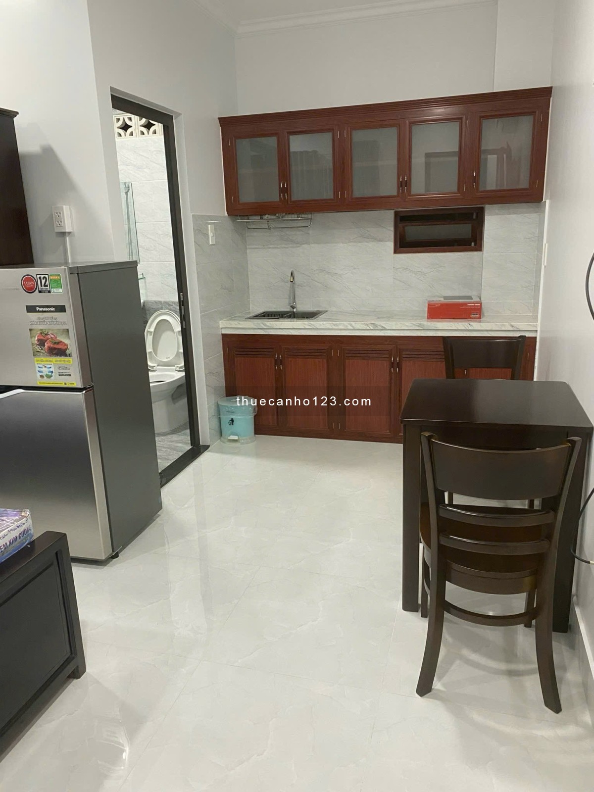 Cho thuê căn hộ Studio cửa sổ Q4 gần chợ 200, nhà thờ Xóm Chiếu, cầu Ông Lãnh, cầu Calmette