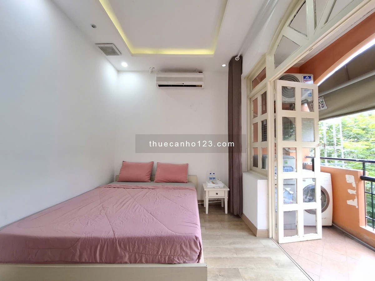 Phòng ban công full nội thất khu Tân Định ngay Quận 3 — Quận 1