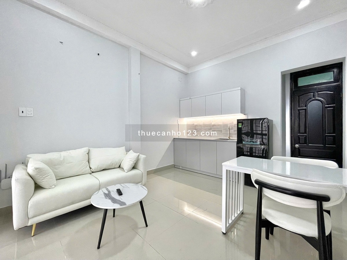 Hệ Thống Tòa nhà Nguyễn Hữu Cảnh Bình Thạnh Một Phòng Ngủ Tone Trắng Thoáng mát View Metro