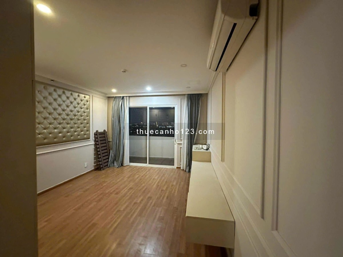 Chung cư Satra Eximland- P1- Phú Nhuận: Căn 140m2, có 3p ngủ, 22tr/th