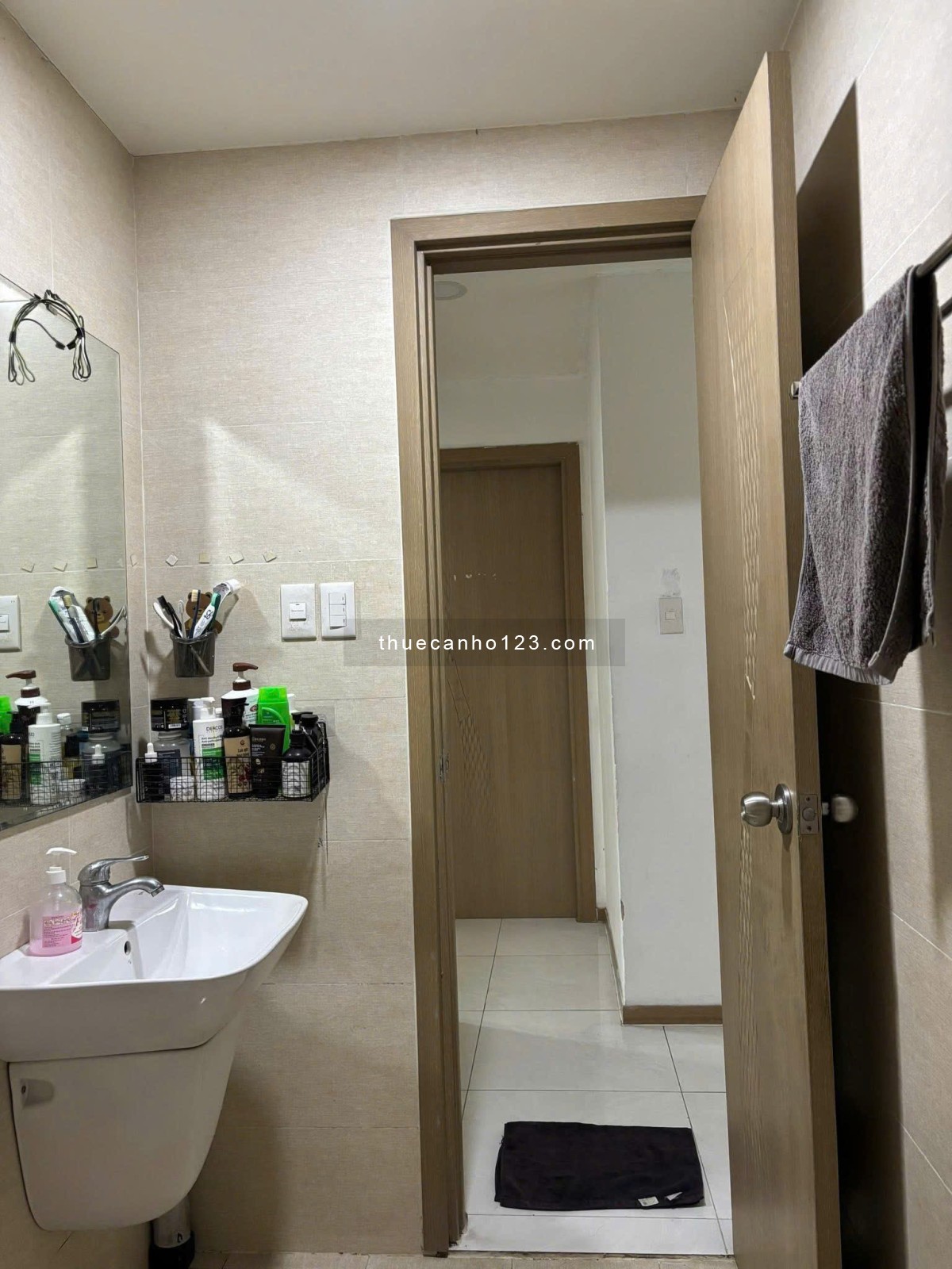 Chung cư Ruby Garden, P15, TB căn 3PN, 2WC, Nội thất, 12tr/tháng.