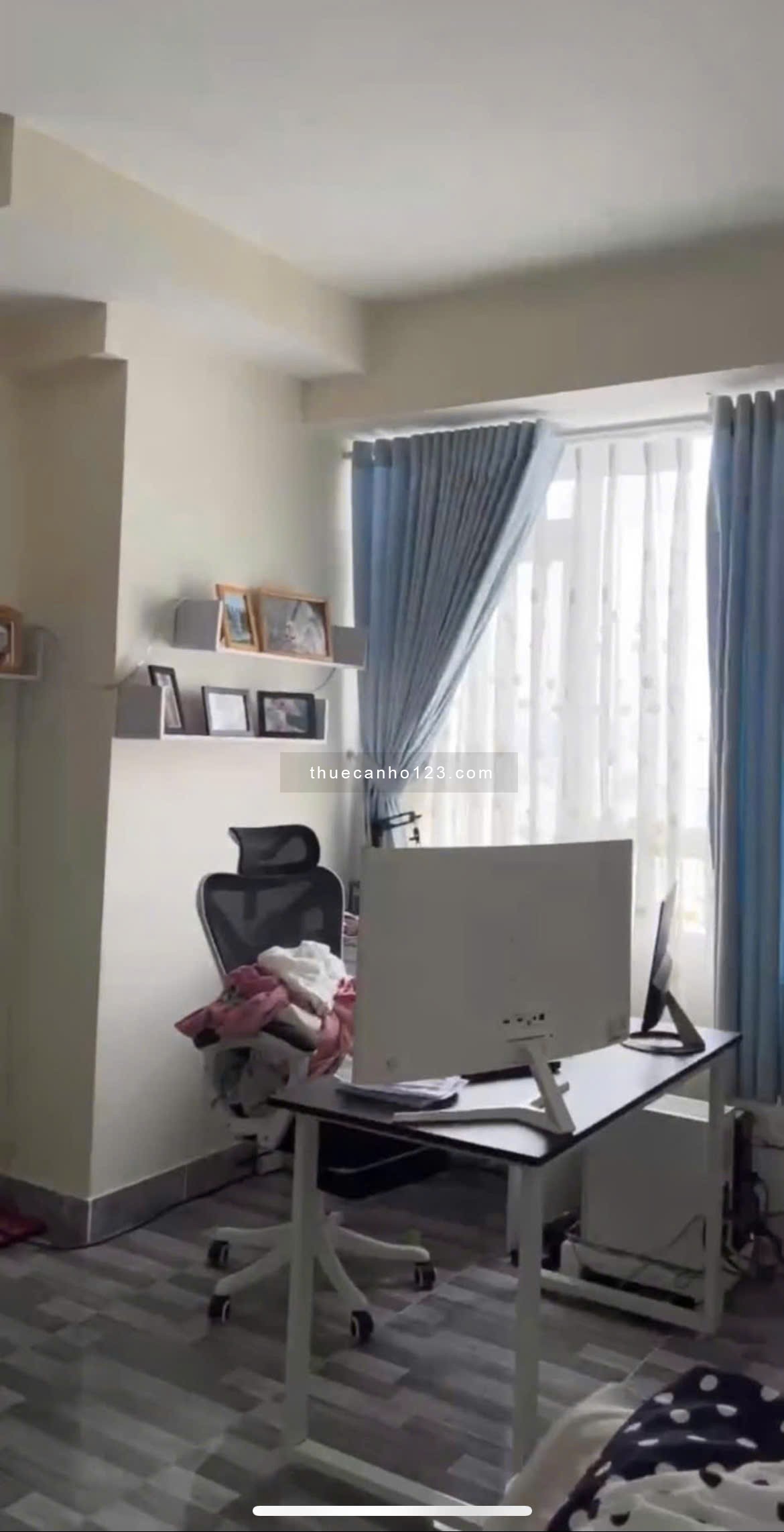 Phúc Yên, Phan Huy Ích, P15, TB, 115m2, 3PN, 2WC, Nội thất, 12tr/tháng.