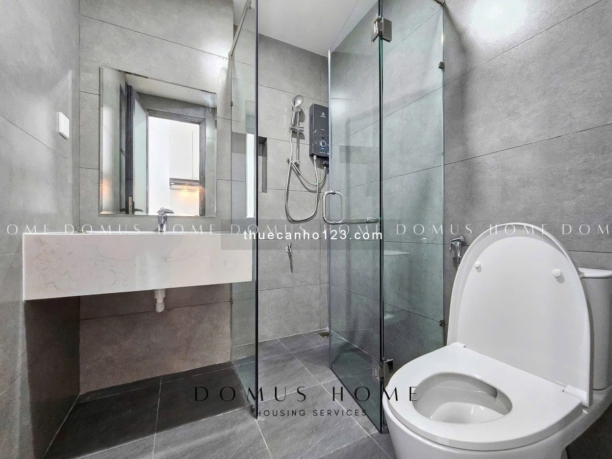 Cho thuê căn hộ studio — Ban công — Full nội thất tại đường CMT8, trung tâm Quận 3