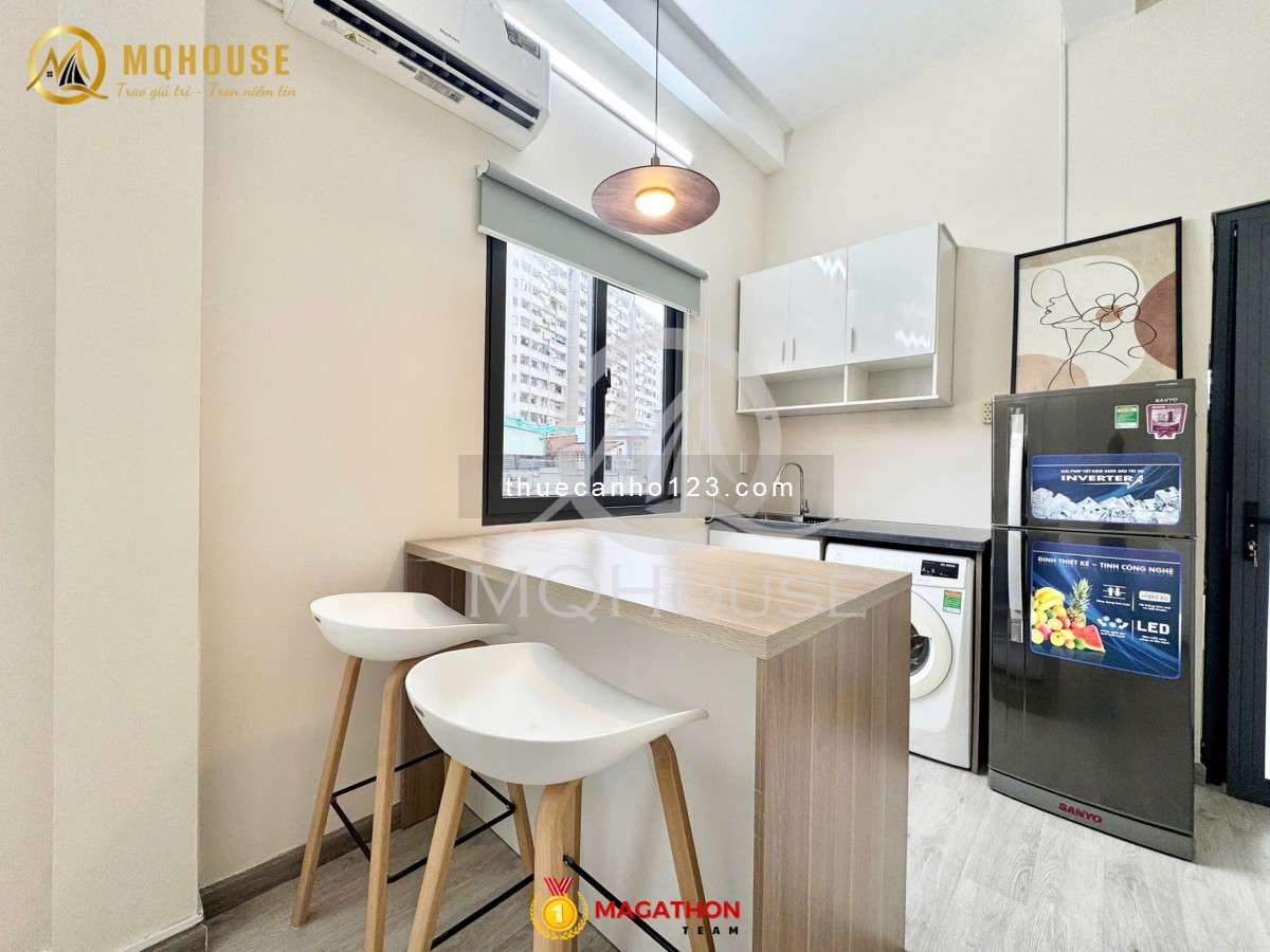 Nhà Còn 1 Phòng Để Giá Tốt Cho Vị Khách May Mắn Cuối - 1PN Ban Công Full Nội Thất Hiện Đại Gần Q1