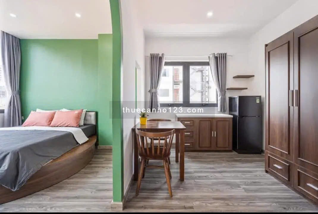 Căn hộ tách bếp, cửa sổ lớn, y hình, 45m2, Hồ Con Rùa, VX Dân Chủ, CV 23/9