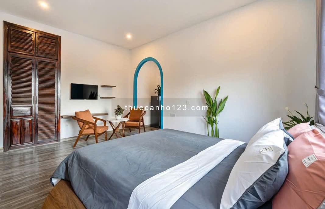 Căn hộ tách bếp, cửa sổ lớn, y hình, 45m2, Hồ Con Rùa, VX Dân Chủ, CV 23/9