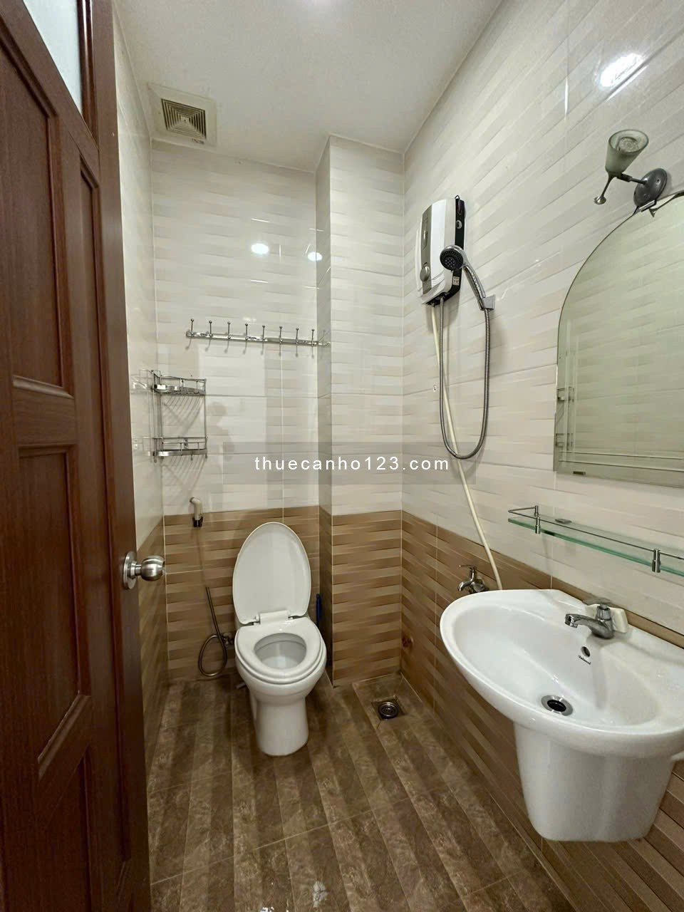 Tháng 9 nhiều ưu đãi đường Nguyễn Trãi Quận 5 - Hỗ trợ giữ phòng