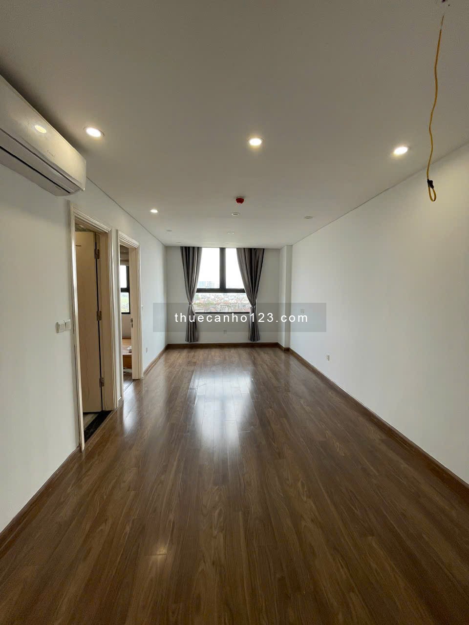 Chính chủ cho thuê căn hộ chung cư Eco City view đẹp, 2 phòng ngủ - 2WC