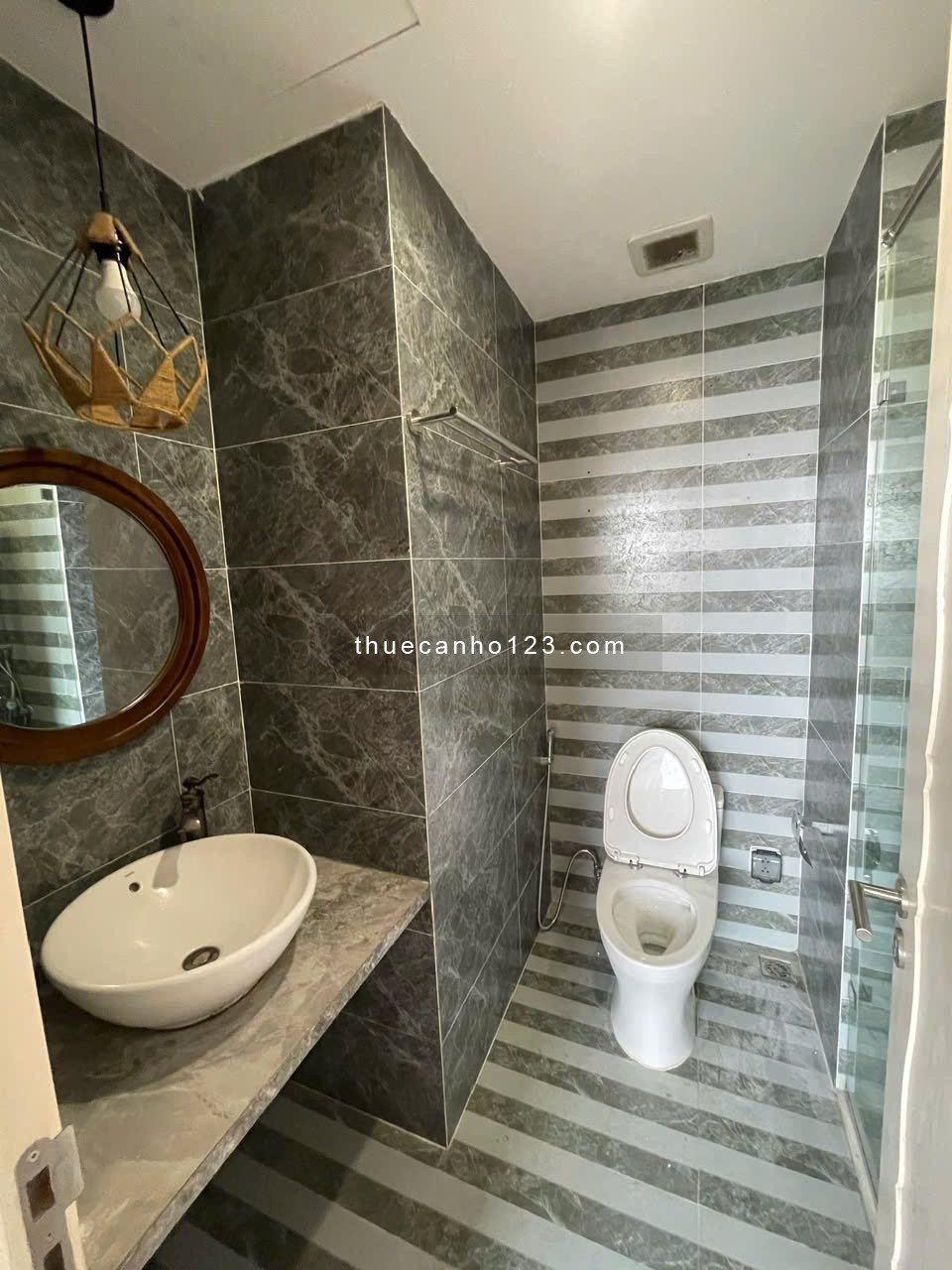 Chính chủ cho thuê căn hộ chung cư Eco City view đẹp, 2 phòng ngủ - 2WC