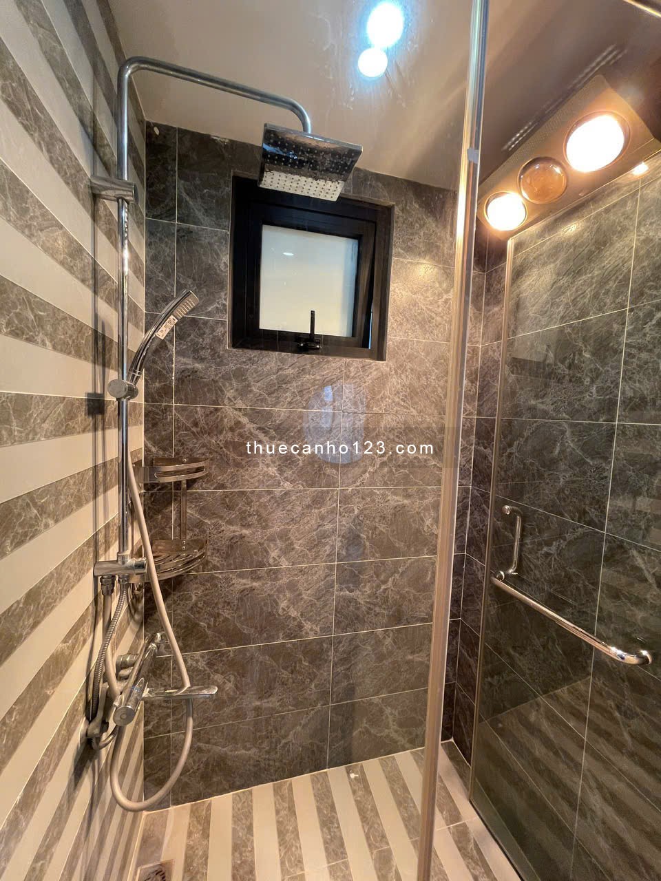 Chính chủ cho thuê căn hộ chung cư Eco City view đẹp, 2 phòng ngủ - 2WC