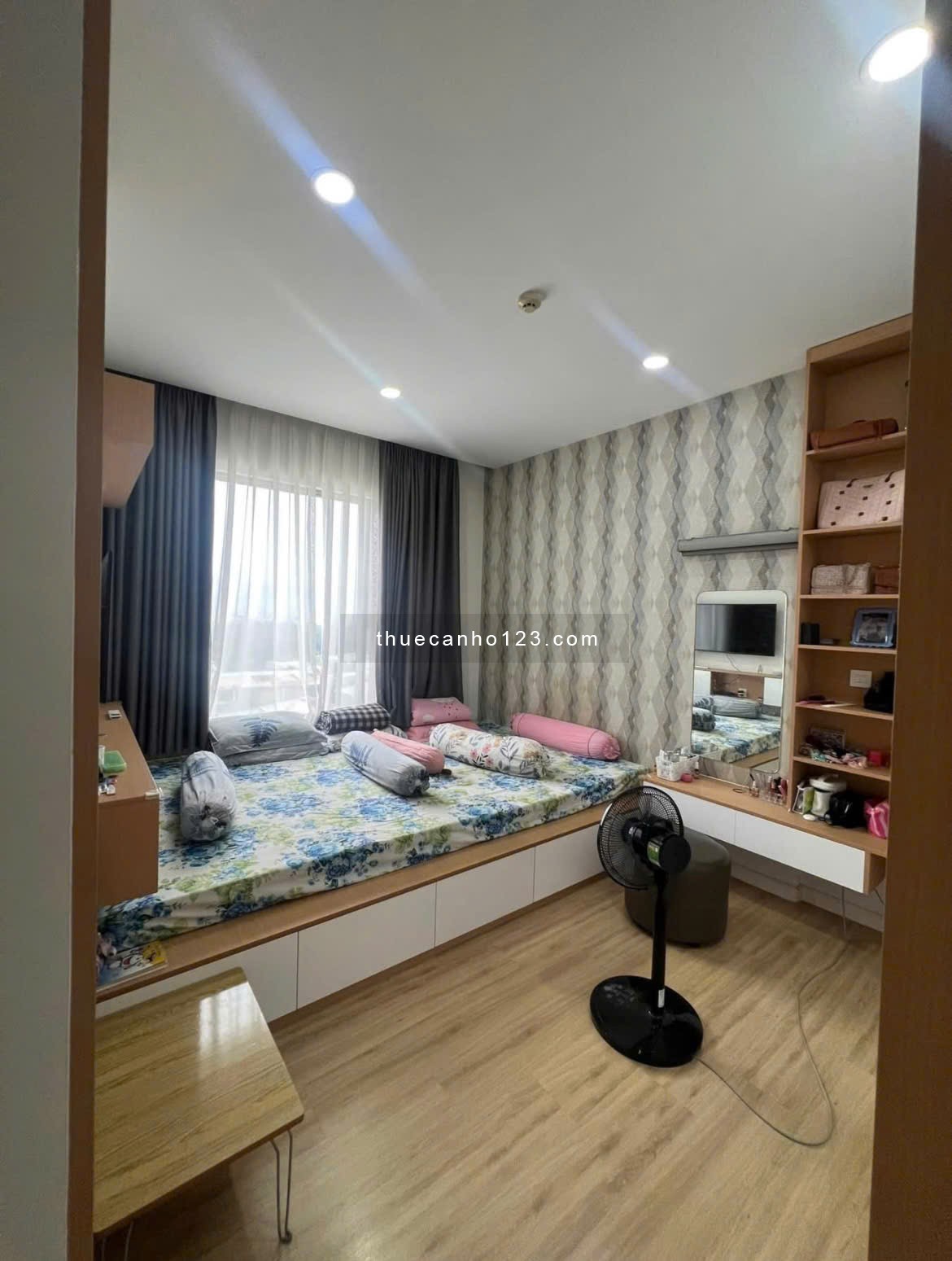 Saigonres, Nguyễn Xí, BT: 3p ngủ, ban công, 90m2, 3PN, 2WC, 15tr/tháng