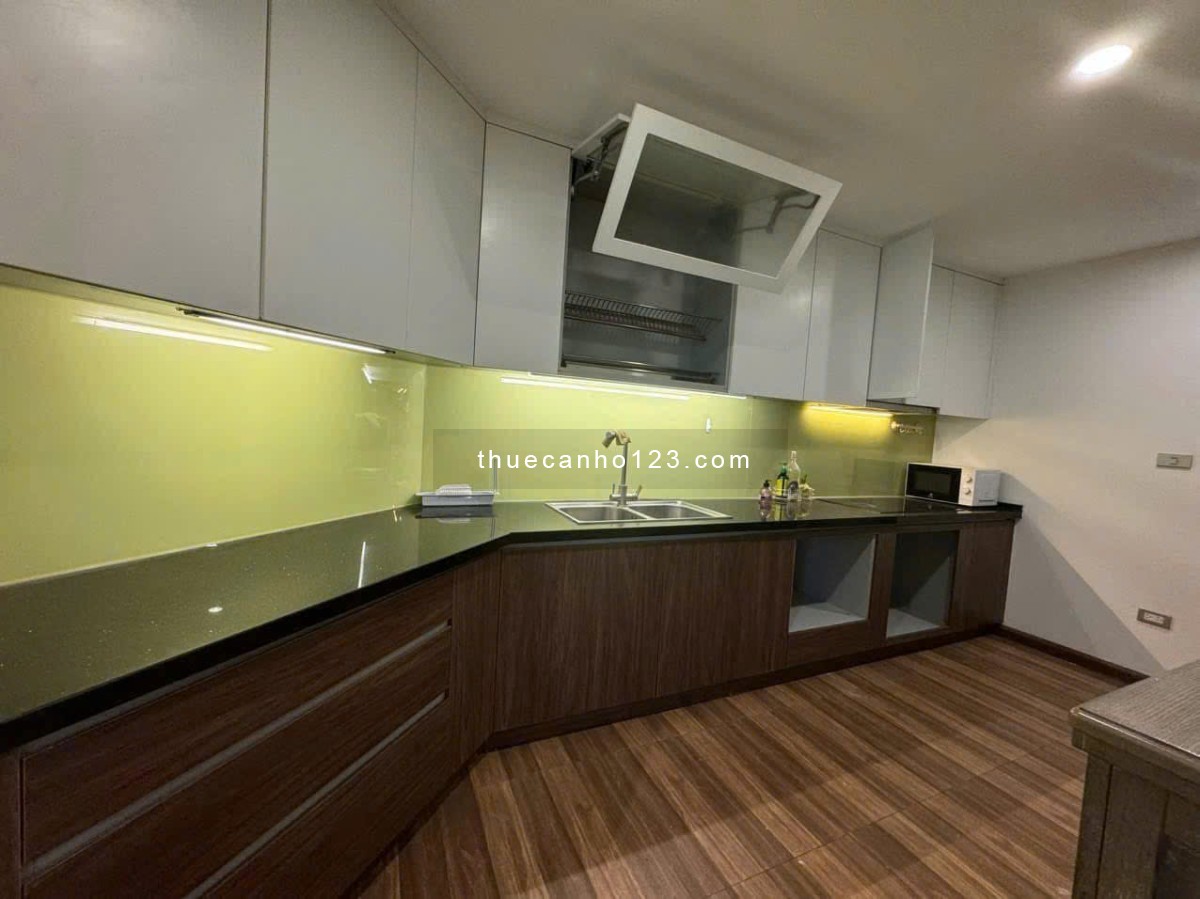 C/c Satra Eximland,Phan Đăng Lưu,Phú Nhuận: 145m2, 3p ngủ, 2wc, 21tr5/th.