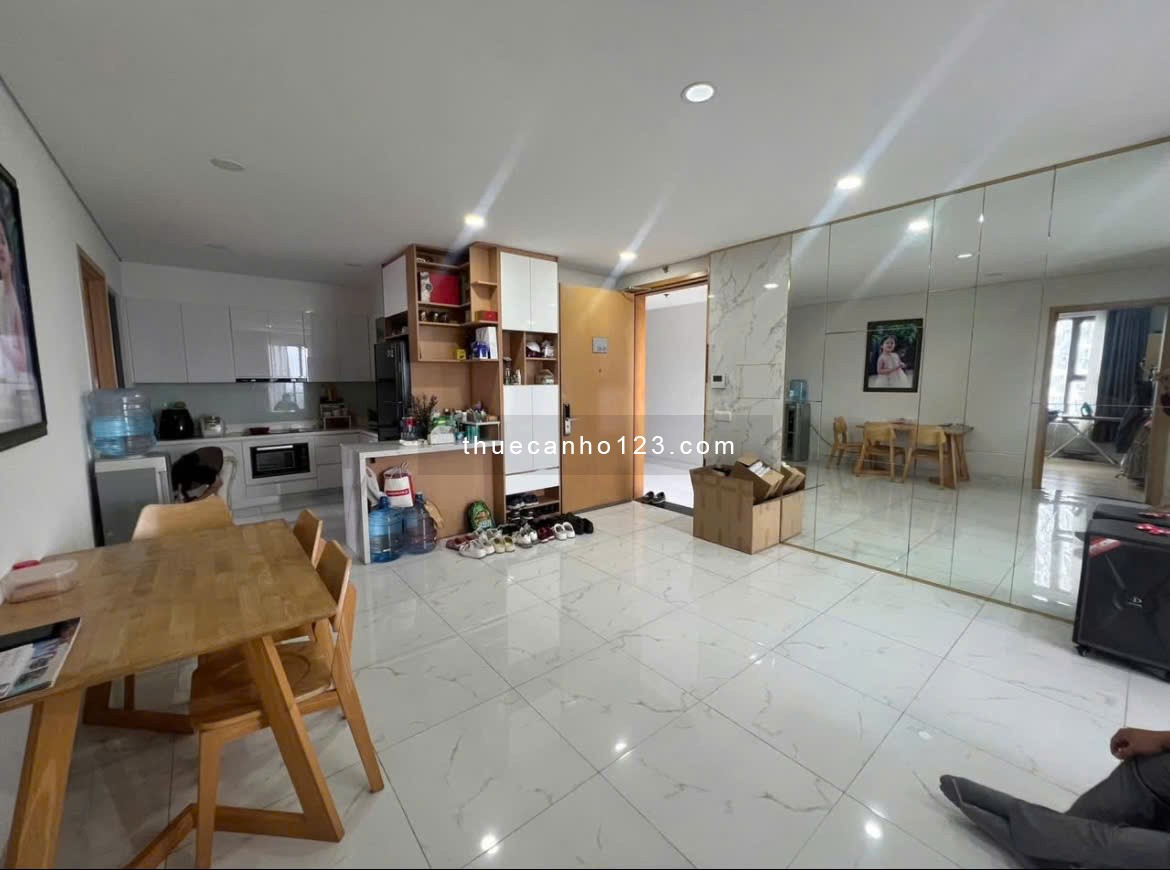 Saigonres, Nguyễn Xí, BT: 3p ngủ, ban công, 90m2, 3PN, 2WC, 15tr/tháng