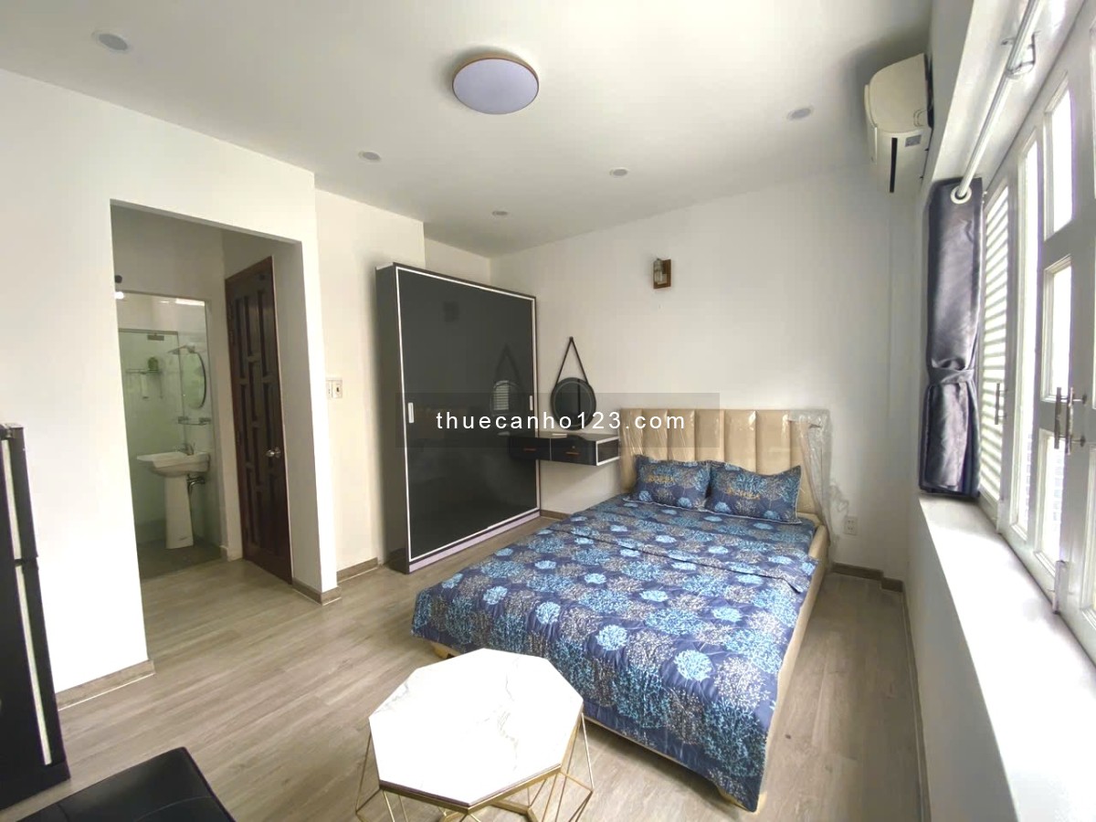 Cho thuê căn hộ 1PN máy giặt riêng, cửa sổ trời, hẻm lớn, nhà xe Q4 cạnh ĐH Luật, cầu Khánh Hội