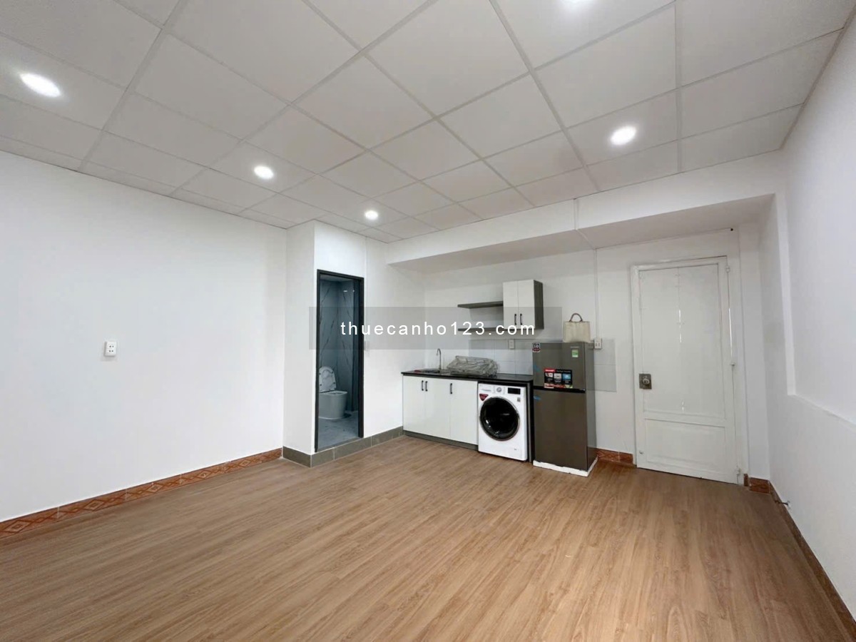 Cho Thuê Căn Hộ 2PN Ban Công Máy Giặt Riêng Rộng Rãi Gần Đại Học Hoa Sen