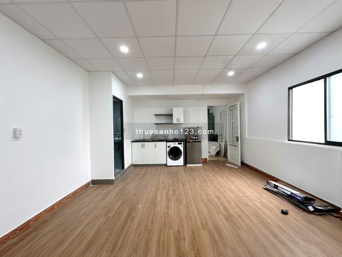 Cho Thuê Căn Hộ 2PN Ban Công Máy Giặt Riêng Rộng Rãi Gần Đại Học Hoa Sen