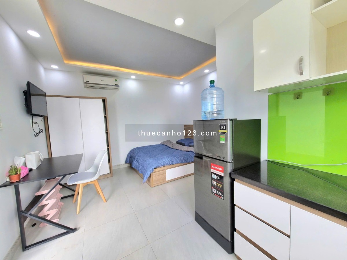 Cho thuê căn hộ full nội thất cửa sổ trời, thang máy, hầm xe Q3 gần ĐH Sư Phạm, Trần Quang Diệu