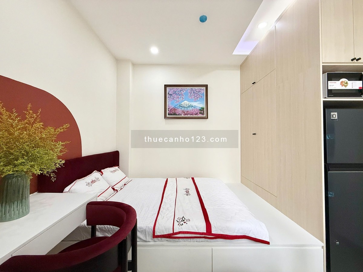 Cho thuê phòng trọ 1PN tách bếp, cửa sổ, Phú Hữu, Quận 5, máy giặt riêng, cửa sổ lớn