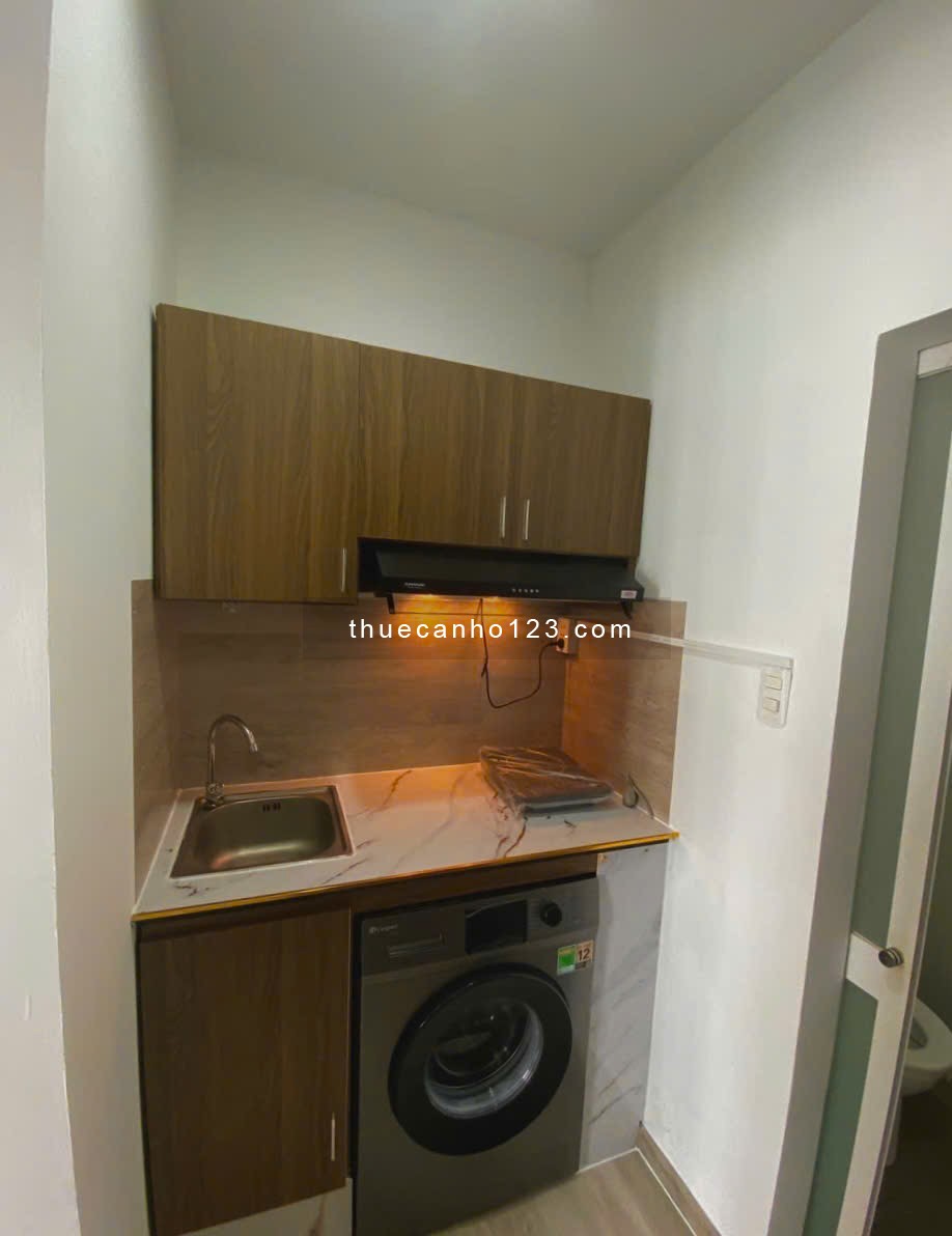  Cho thuê Studio cửa sổ lớn - máy giặt riêng - tách bếp quận 1.