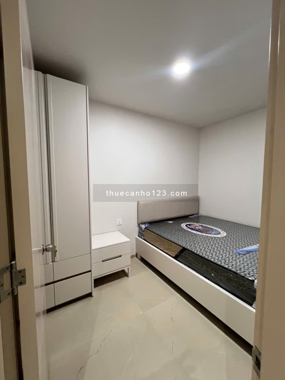 CĂN HỘ 1 PHÒNG NGỦ ĐẸP MỚI FULL NỘI THẤT - TÂN PHÚ, QUẬN 7