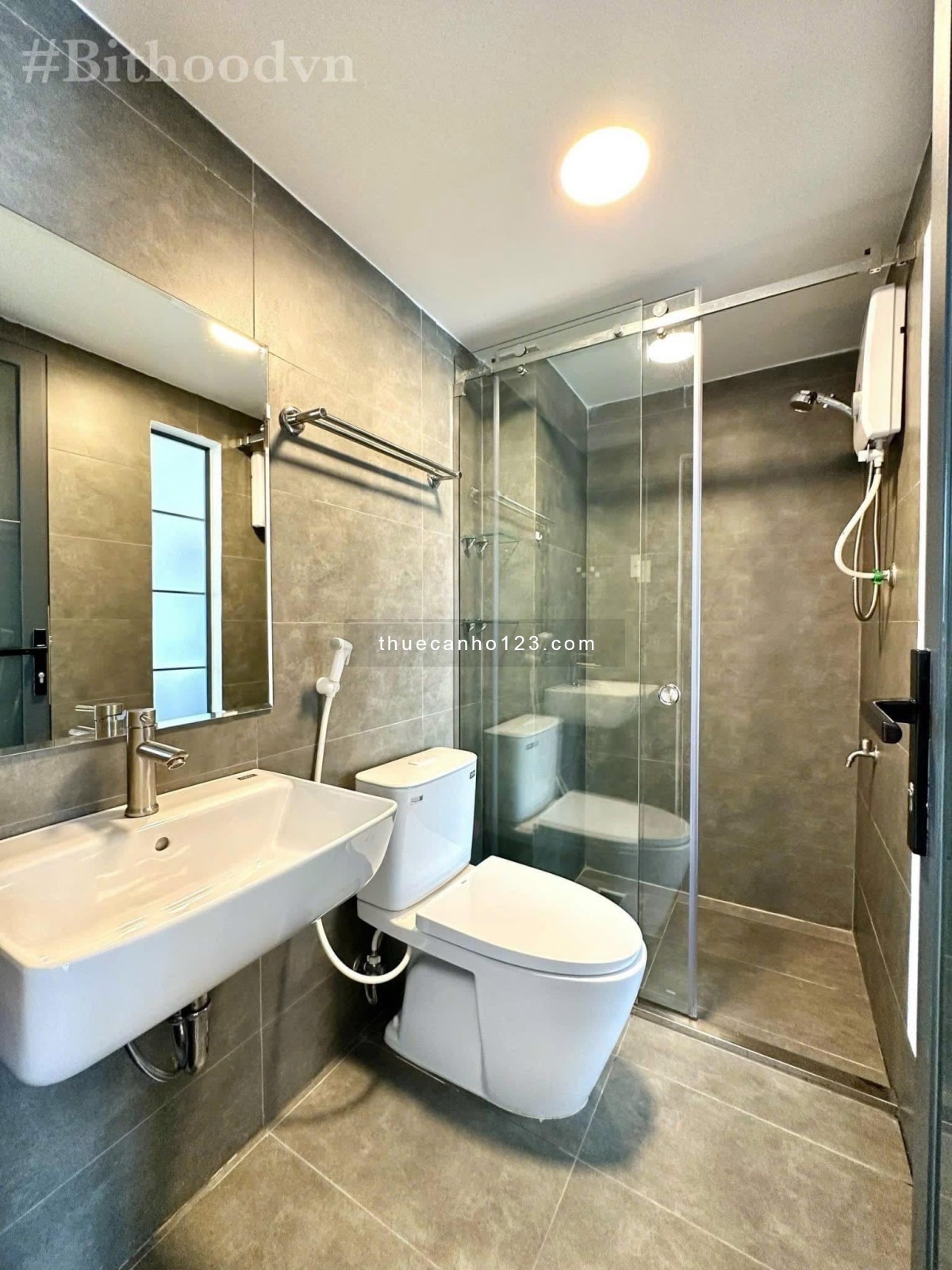 Duplex Ban Công Đẹp Leng Kenggg - Nội Thất Hiện Đại, Nhiều Tiện Ích Xung Quanh, Khu Dân Trí Cao