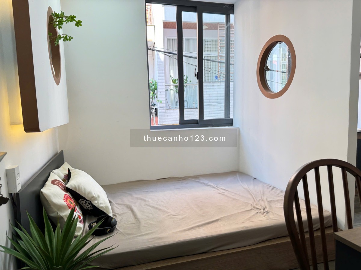 Căn hộ 1 phòng ngủ khoá phòng bằng vân tay Hồ Bá Kiện quận 10 gần chợ Hoà Hưng, cv Lê Thị Riêng