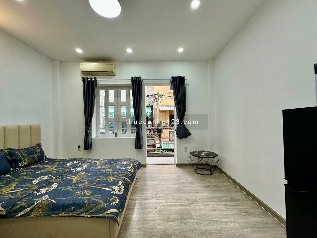 Cho thuê căn hộ Studio Tách bếp, Ban công, full nt Q1 gần cầu Ba Son, Bitexco, vòng xoay Mê Linh