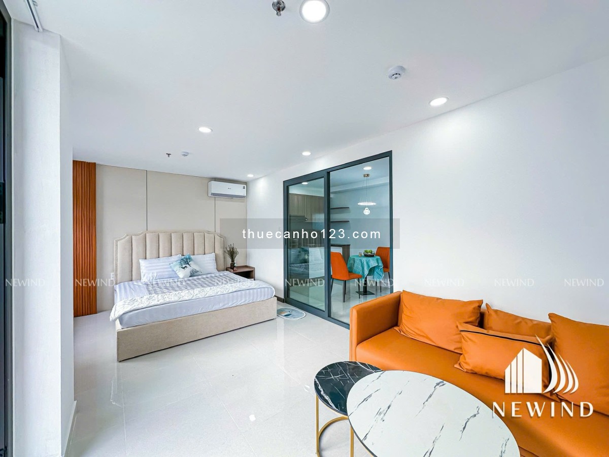 1PN BAN CÔNG GẦN LOTTE, CRESENTMALL - TDT, RMIT, UFM Q7 - FULL NT PHÒNG RỘNG 60m2