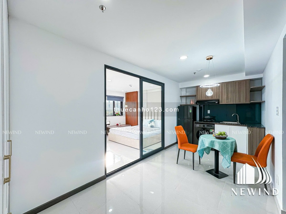 1PN BAN CÔNG GẦN LOTTE, CRESENTMALL - TDT, RMIT, UFM Q7 - FULL NT PHÒNG RỘNG 60m2