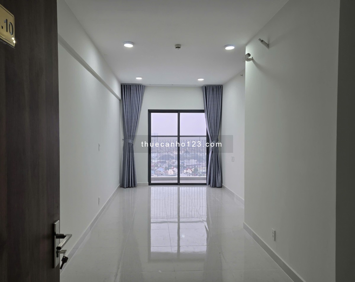 Chính chủ cho thuê căn hộ 2 phòng ngủ (góc), 5.0 triệu, ở ngay, chung cư New Lavida, 979 DT743C