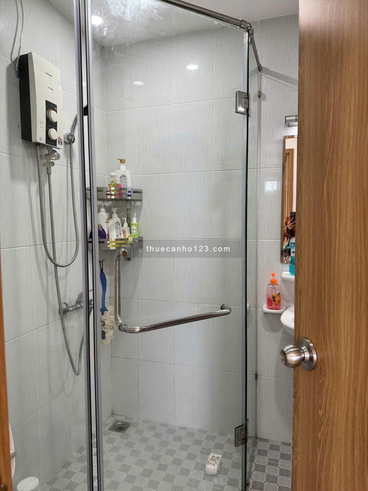 PN -Techcons, Hoa sứ, Phú NHuận: 145m2, 3p ngủ, 2wc, 21tr/th, Nhà mới