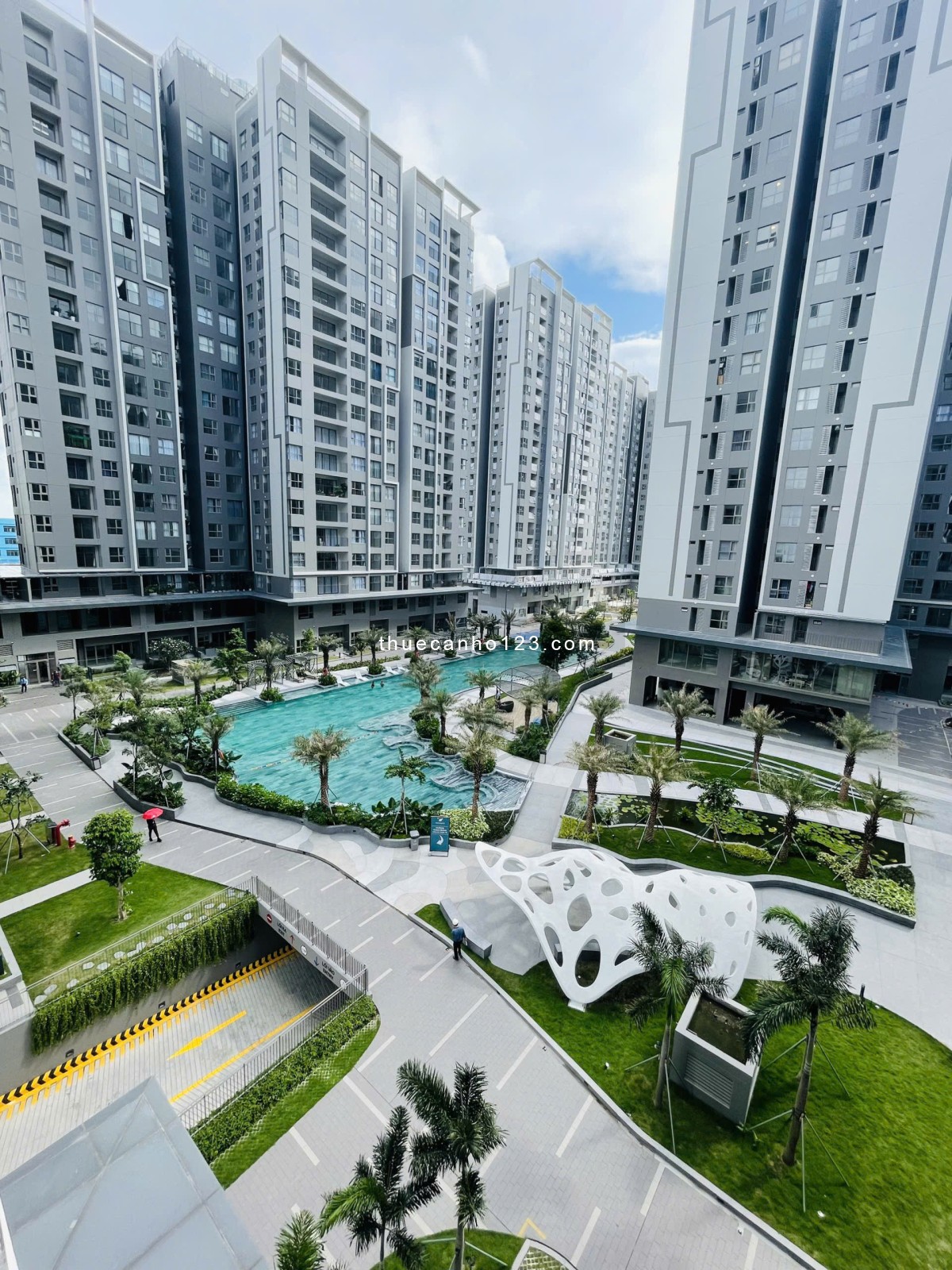 Cho thuê căn hộ West Gate 85m2 (3PN + 2WC), view toàn khu, full nội thất cao cấp, vào ở ngay