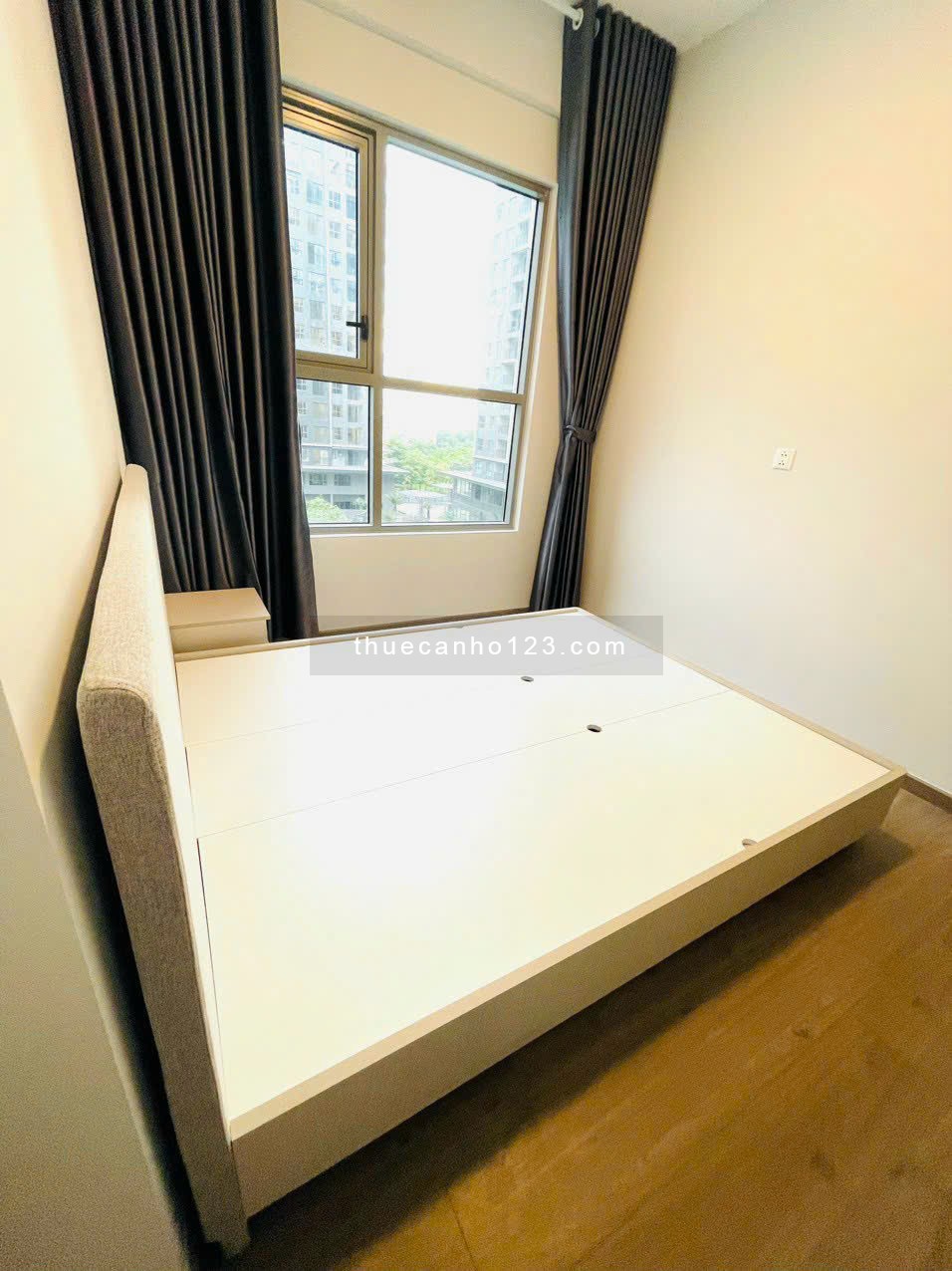 Cho thuê căn hộ West Gate 85m2 (3PN + 2WC), view toàn khu, full nội thất cao cấp, vào ở ngay