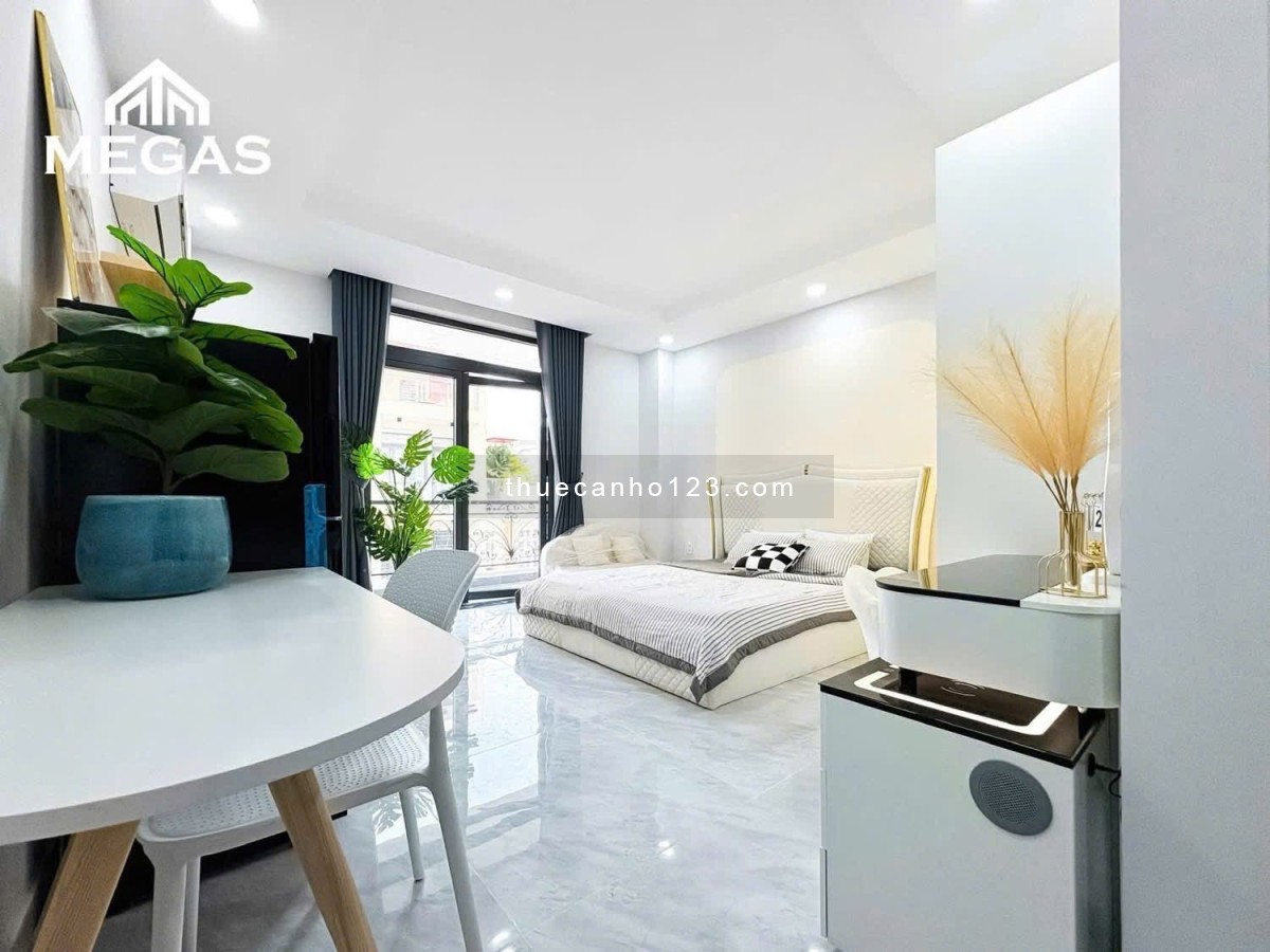 Cho Thuê Căn Hộ Ban Công Máy Giặt Riêng Sát ĐH Luật, ĐH Nguyễn Tất Thành, Cầu Ông Lãnh, Calmette