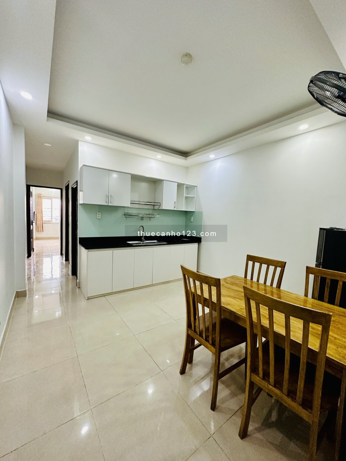 Cho thuê căn hộ 2PN - Thành Thái quận 10