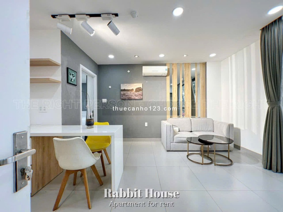 Cho Thuê Căn Hộ 1 Phòng Ngủ Ban Công Full Nội Thất Ngay Vòng Xoay Cống Quỳnh, Bùi Viện, Quốc Thanh