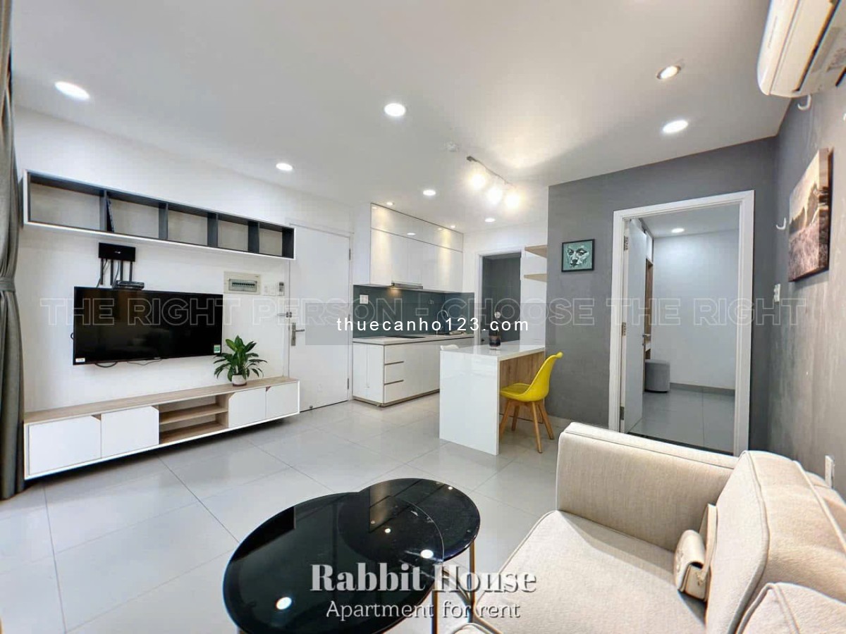 Cho Thuê Căn Hộ 1 Phòng Ngủ Ban Công Full Nội Thất Ngay Vòng Xoay Cống Quỳnh, Bùi Viện, Quốc Thanh